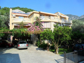 Отель Apartments Kalluka  Свети-Стефан
